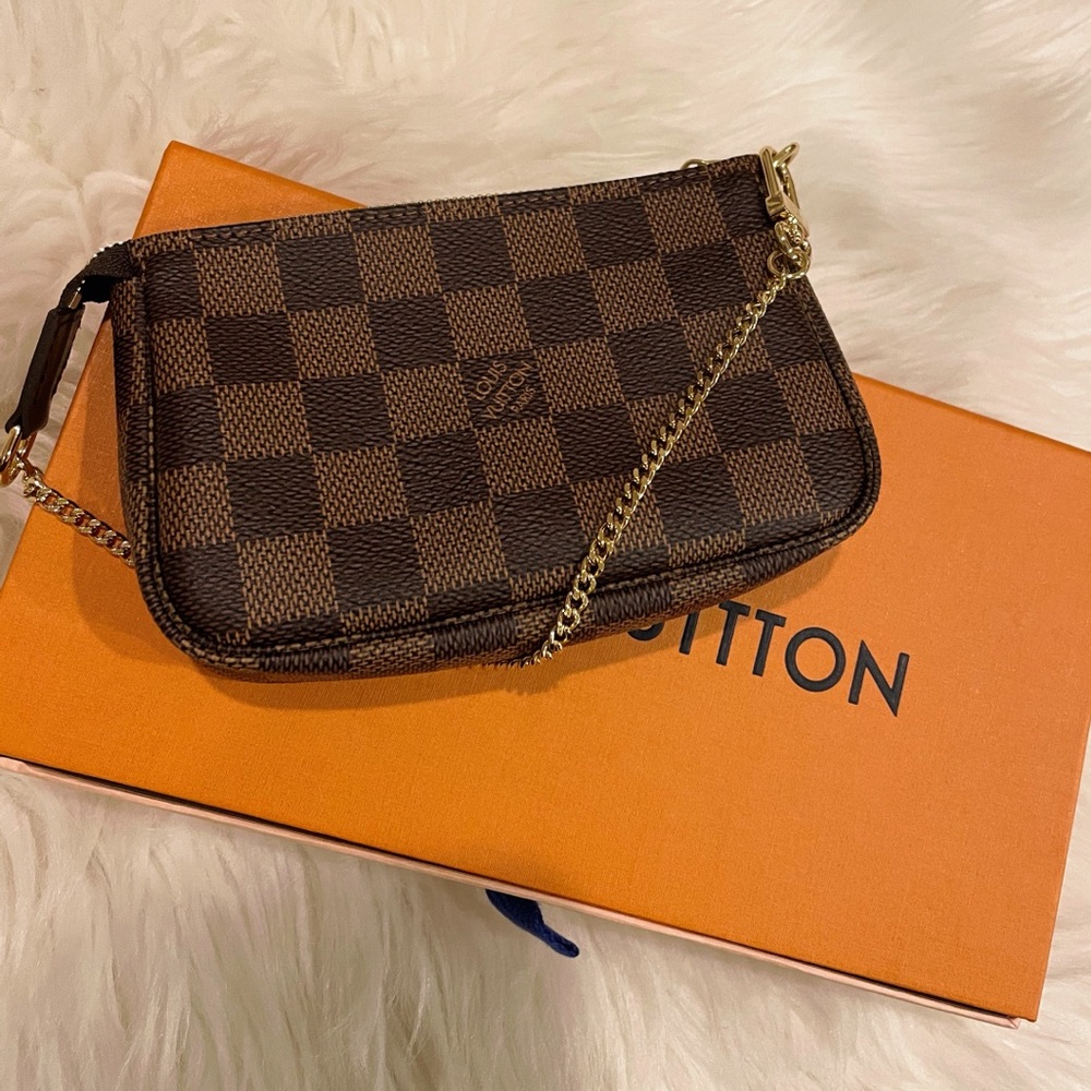 • Louis Vuitton Mini Pochette  •